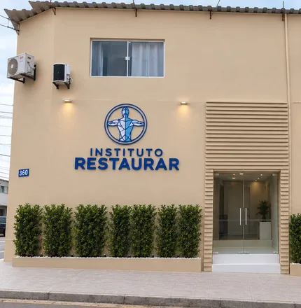 Fachada do Instituto Restaurar na Rua Íris Alagoense, 360, Farol, Maceió